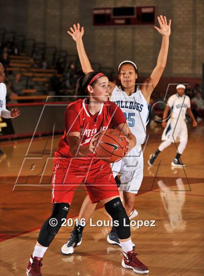 Thumbnail 3 in Centennial @ Mater Dei (Nike Extravaganza) photogallery.