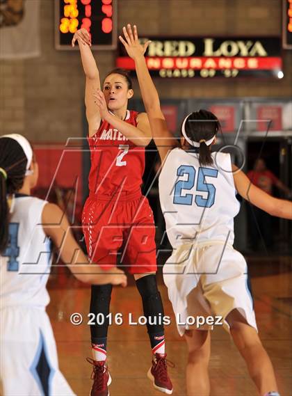 Thumbnail 2 in Centennial @ Mater Dei (Nike Extravaganza) photogallery.