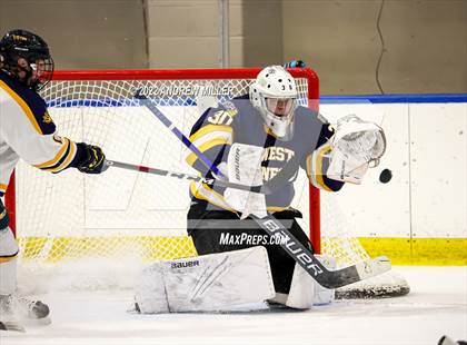 Thumbnail 2 in West Genesee vs. Victor  (NYSPHSAA D1 Semifinal) photogallery.