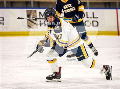 Thumbnail 3 in West Genesee vs. Victor  (NYSPHSAA D1 Semifinal) photogallery.
