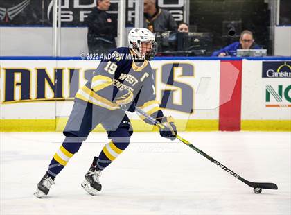 Thumbnail 3 in West Genesee vs. Victor  (NYSPHSAA D1 Semifinal) photogallery.