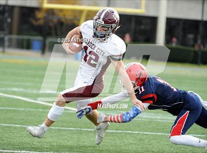 Thumbnail 2 in Garden City vs. MacArthur (Secrtion 8 Nassau County Conference II Championship) photogallery.