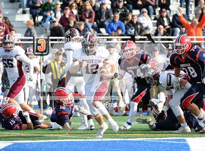 Thumbnail 3 in Garden City vs. MacArthur (Secrtion 8 Nassau County Conference II Championship) photogallery.
