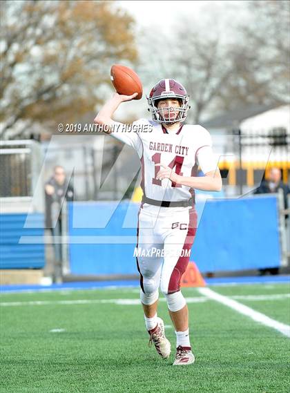 Thumbnail 2 in Garden City vs. MacArthur (Secrtion 8 Nassau County Conference II Championship) photogallery.