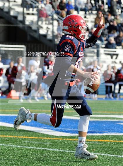 Thumbnail 2 in Garden City vs. MacArthur (Secrtion 8 Nassau County Conference II Championship) photogallery.