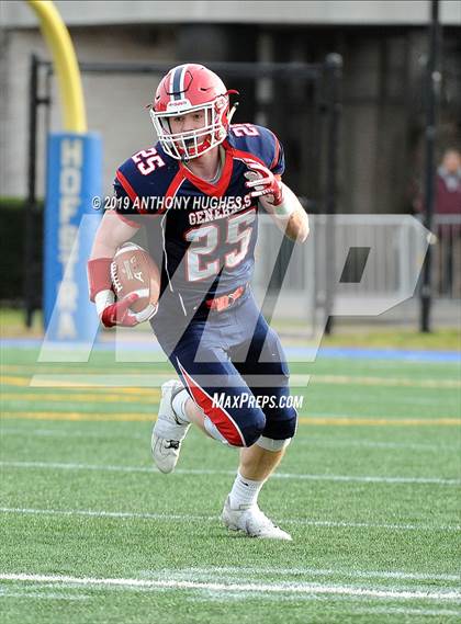 Thumbnail 1 in Garden City vs. MacArthur (Secrtion 8 Nassau County Conference II Championship) photogallery.