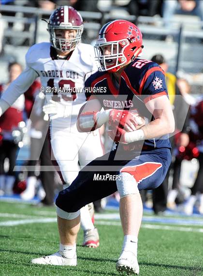 Thumbnail 2 in Garden City vs. MacArthur (Secrtion 8 Nassau County Conference II Championship) photogallery.