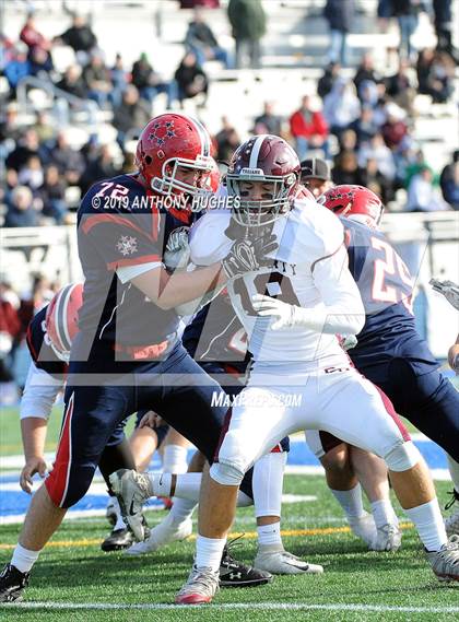 Thumbnail 1 in Garden City vs. MacArthur (Secrtion 8 Nassau County Conference II Championship) photogallery.