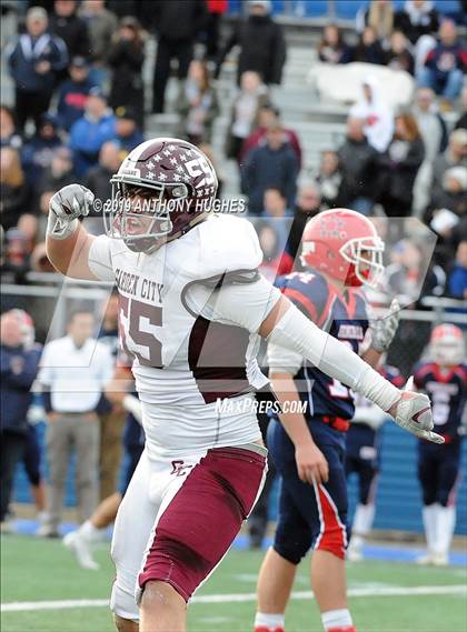 Thumbnail 3 in Garden City vs. MacArthur (Secrtion 8 Nassau County Conference II Championship) photogallery.