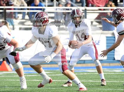 Thumbnail 2 in Garden City vs. MacArthur (Secrtion 8 Nassau County Conference II Championship) photogallery.