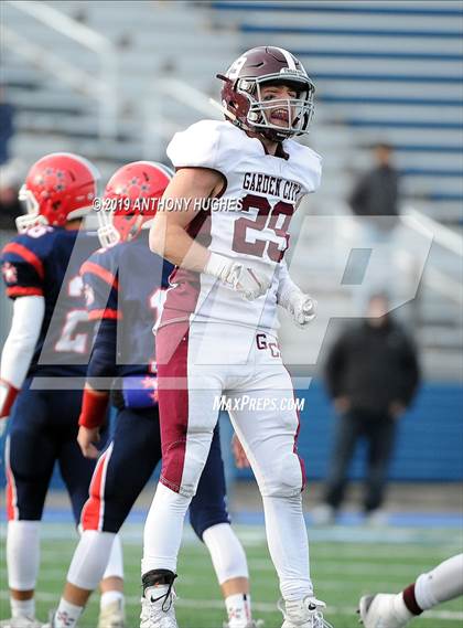 Thumbnail 3 in Garden City vs. MacArthur (Secrtion 8 Nassau County Conference II Championship) photogallery.