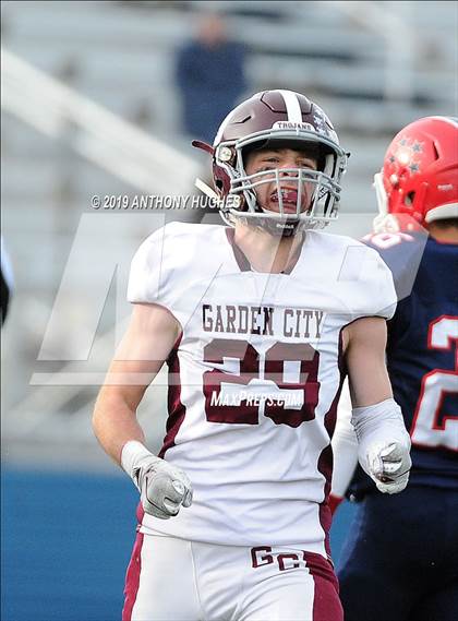Thumbnail 2 in Garden City vs. MacArthur (Secrtion 8 Nassau County Conference II Championship) photogallery.