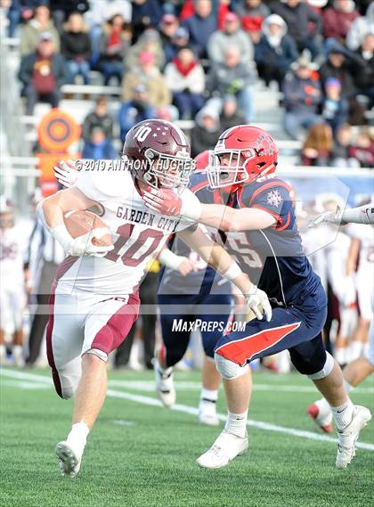 Thumbnail 1 in Garden City vs. MacArthur (Secrtion 8 Nassau County Conference II Championship) photogallery.