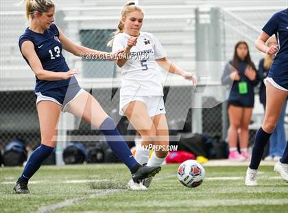 Thumbnail 3 in Northfield vs Dakota Ridge (CHSAA 4A Semi Finals) photogallery.