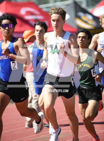 Thumbnail 2 in MCAL Preliminary Finals (1600 Meter) photogallery.
