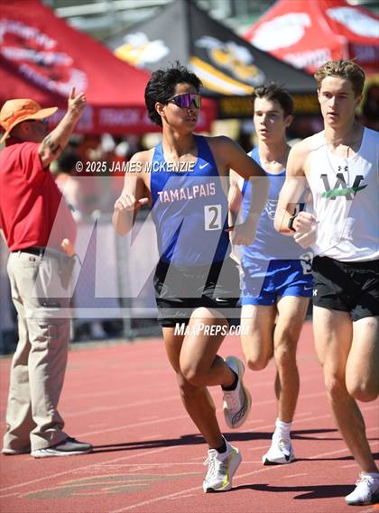 Thumbnail 1 in MCAL Preliminary Finals (1600 Meter) photogallery.