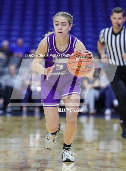 Thumbnail 3 in Huckabay vs. Irion County (UIL 1A Basketball State Semifinal) photogallery.