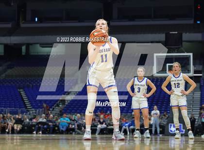 Thumbnail 2 in Huckabay vs. Irion County (UIL 1A Basketball State Semifinal) photogallery.