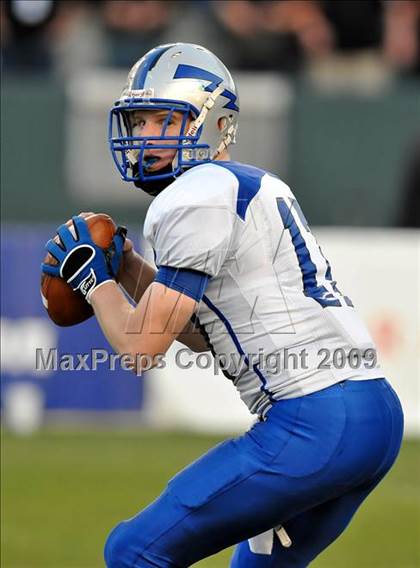 Thumbnail 3 in Rocklin vs. Servite (CIF State D2 Final) photogallery.
