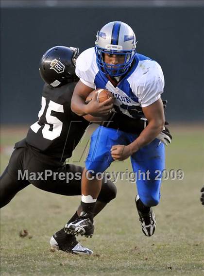 Thumbnail 3 in Rocklin vs. Servite (CIF State D2 Final) photogallery.