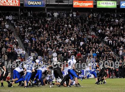 Thumbnail 3 in Rocklin vs. Servite (CIF State D2 Final) photogallery.