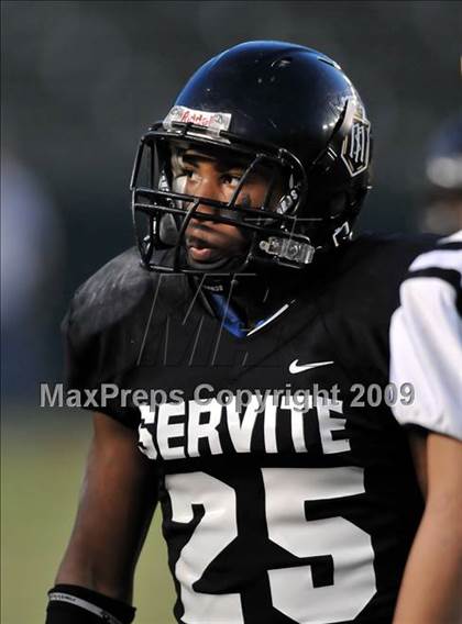 Thumbnail 1 in Rocklin vs. Servite (CIF State D2 Final) photogallery.