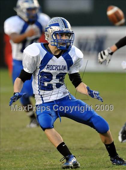 Thumbnail 3 in Rocklin vs. Servite (CIF State D2 Final) photogallery.