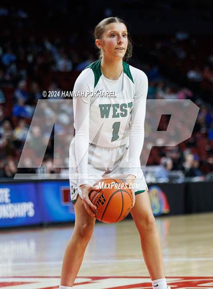 Thumbnail 3 in Millard West vs. Lincoln North Star (NSAA Class A Semifinal) photogallery.