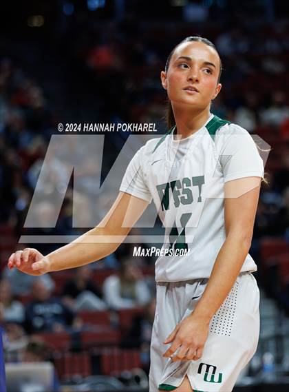 Thumbnail 3 in Millard West vs. Lincoln North Star (NSAA Class A Semifinal) photogallery.