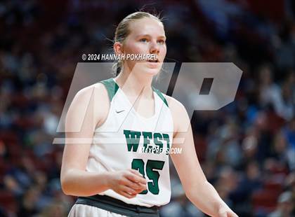 Thumbnail 1 in Millard West vs. Lincoln North Star (NSAA Class A Semifinal) photogallery.