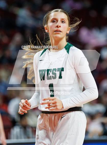 Thumbnail 2 in Millard West vs. Lincoln North Star (NSAA Class A Semifinal) photogallery.