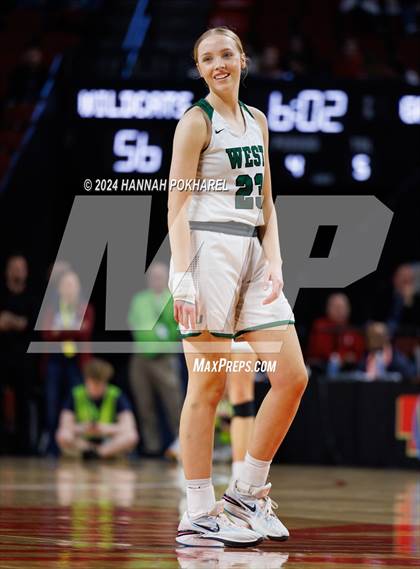 Thumbnail 3 in Millard West vs. Lincoln North Star (NSAA Class A Semifinal) photogallery.