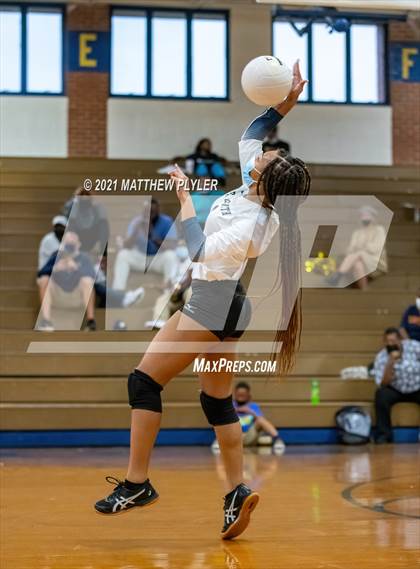 Thumbnail 2 in Terry Sanford @ E.E. Smith photogallery.
