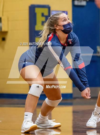 Thumbnail 2 in Terry Sanford @ E.E. Smith photogallery.