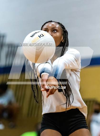 Thumbnail 2 in Terry Sanford @ E.E. Smith photogallery.