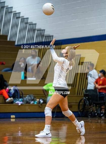 Thumbnail 2 in Terry Sanford @ E.E. Smith photogallery.
