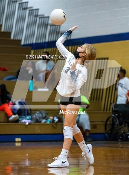 Thumbnail 3 in Terry Sanford @ E.E. Smith photogallery.