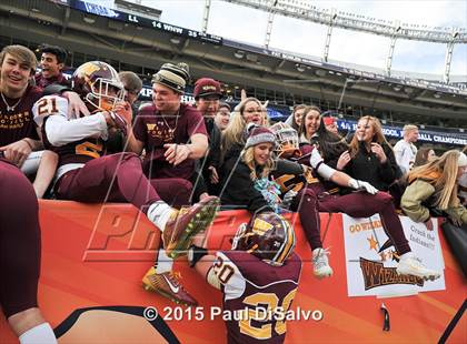 Thumbnail 3 in Windsor vs. Loveland (CHSAA 4A State Final) photogallery.