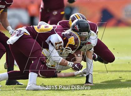 Thumbnail 2 in Windsor vs. Loveland (CHSAA 4A State Final) photogallery.