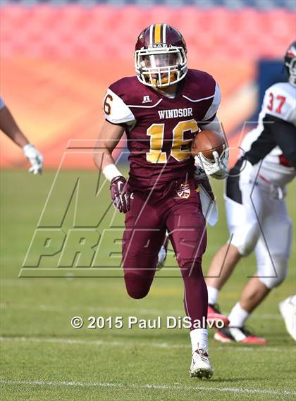 Thumbnail 1 in Windsor vs. Loveland (CHSAA 4A State Final) photogallery.