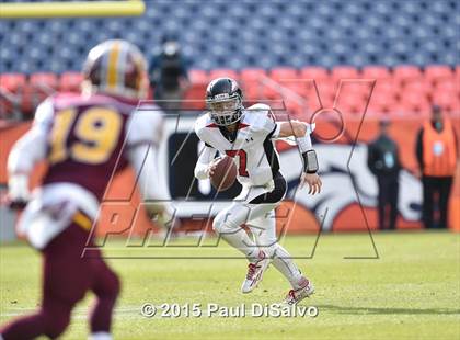 Thumbnail 2 in Windsor vs. Loveland (CHSAA 4A State Final) photogallery.