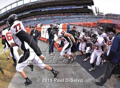 Thumbnail 3 in Windsor vs. Loveland (CHSAA 4A State Final) photogallery.