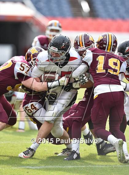 Thumbnail 3 in Windsor vs. Loveland (CHSAA 4A State Final) photogallery.