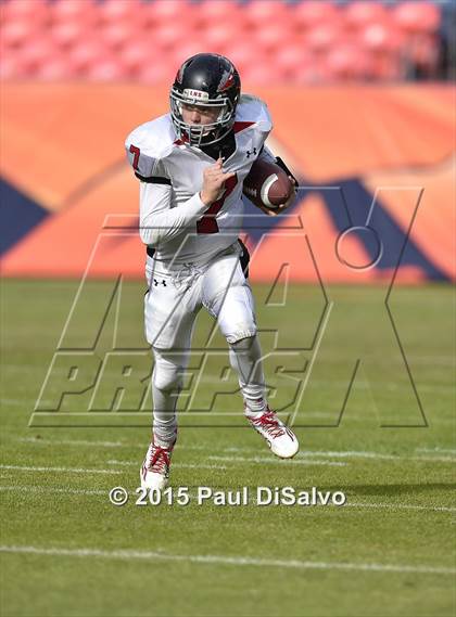 Thumbnail 3 in Windsor vs. Loveland (CHSAA 4A State Final) photogallery.