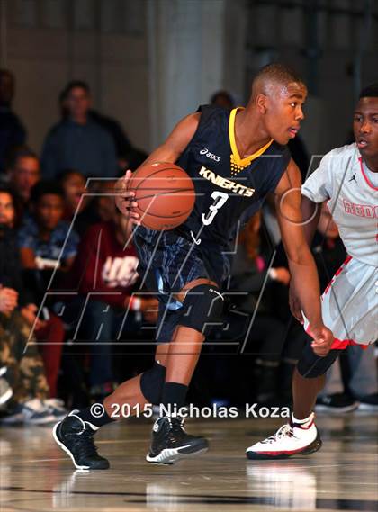 Thumbnail 3 in Bishop Montgomery vs. Redondo Union (Jordan Take Flight Challenge) photogallery.