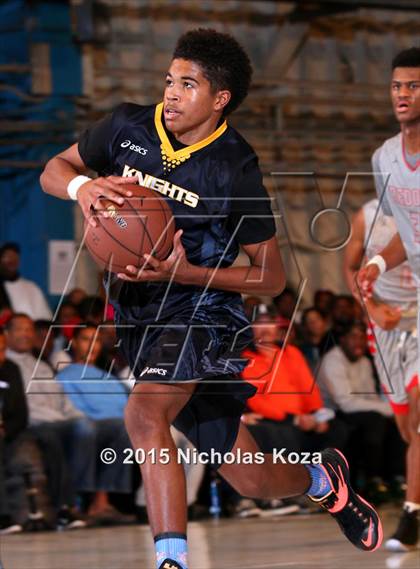 Thumbnail 3 in Bishop Montgomery vs. Redondo Union (Jordan Take Flight Challenge) photogallery.