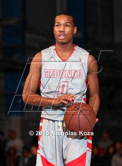 Thumbnail 3 in Bishop Montgomery vs. Redondo Union (Jordan Take Flight Challenge) photogallery.