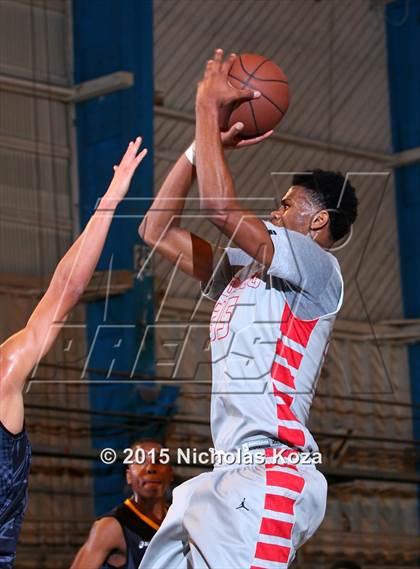 Thumbnail 1 in Bishop Montgomery vs. Redondo Union (Jordan Take Flight Challenge) photogallery.