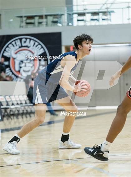Thumbnail 3 in Archbishop Hoban vs. McKinley photogallery.