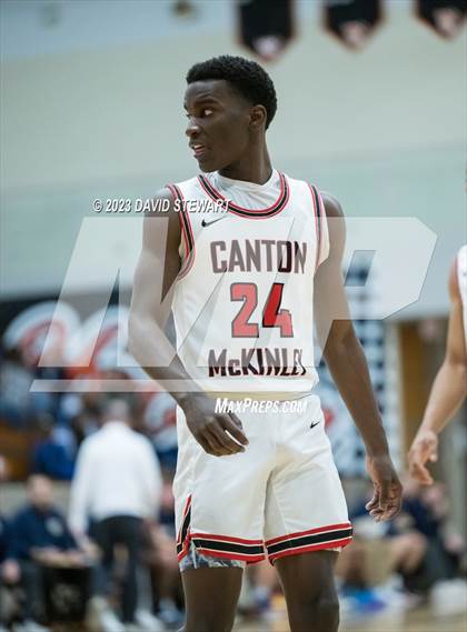 Thumbnail 1 in Archbishop Hoban vs. McKinley photogallery.